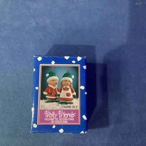 Vintage 1989 porcelain Jamestown Frosty and Friends
